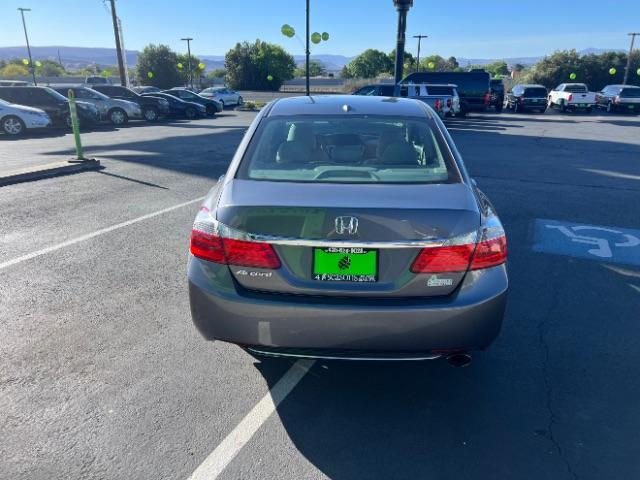 2013 Modern Steel Metallic /Gray Honda Accord EX-L (1HGCR2F87DA) with an 2.4L I-4 gasoline direct injection engine, Automatic transmission, located at 940 North Main Street, Cedar City, UT, 84720, (435) 628-0023, 37.692936, -113.061897 - We specialize in helping ALL people get the best financing available. No matter your credit score, good, bad or none we can get you an amazing rate. Had a bankruptcy, divorce, or repossessions? We give you the green light to get your credit back on the road. Low down and affordable payments that fit - Photo#5