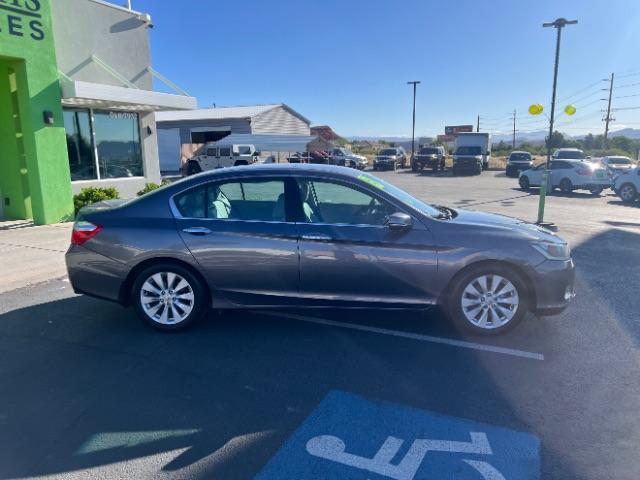 2013 Modern Steel Metallic /Gray Honda Accord EX-L (1HGCR2F87DA) with an 2.4L I-4 gasoline direct injection engine, Automatic transmission, located at 940 North Main Street, Cedar City, UT, 84720, (435) 628-0023, 37.692936, -113.061897 - We specialize in helping ALL people get the best financing available. No matter your credit score, good, bad or none we can get you an amazing rate. Had a bankruptcy, divorce, or repossessions? We give you the green light to get your credit back on the road. Low down and affordable payments that fit - Photo#7