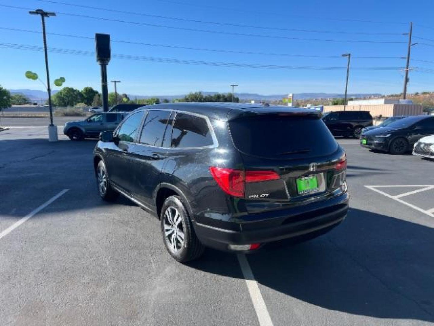 2016 Crystal Black Pearl /Beige Honda Pilot EX-L (5FNYF5H51GB) with an 3.5L V-6 gasoline direct injection engine, Automatic transmission, located at 1865 East Red Hills Pkwy, St. George, 84770, (435) 628-0023, 37.120850, -113.543640 - We specialize in helping ALL people get the best financing available. No matter your credit score, good, bad or none we can get you an amazing rate. Had a bankruptcy, divorce, or repossessions? We give you the green light to get your credit back on the road. Low down and affordable payments that fit - Photo#4