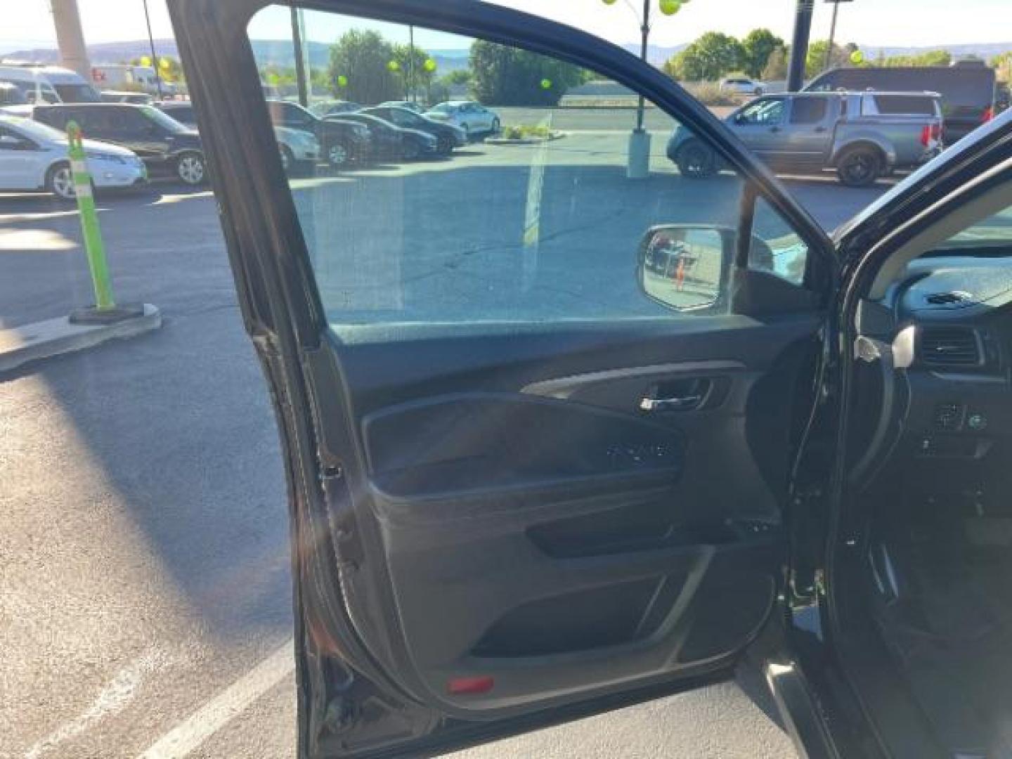 2016 Crystal Black Pearl /Beige Honda Pilot EX-L (5FNYF5H51GB) with an 3.5L V-6 gasoline direct injection engine, Automatic transmission, located at 1865 East Red Hills Pkwy, St. George, 84770, (435) 628-0023, 37.120850, -113.543640 - We specialize in helping ALL people get the best financing available. No matter your credit score, good, bad or none we can get you an amazing rate. Had a bankruptcy, divorce, or repossessions? We give you the green light to get your credit back on the road. Low down and affordable payments that fit - Photo#12