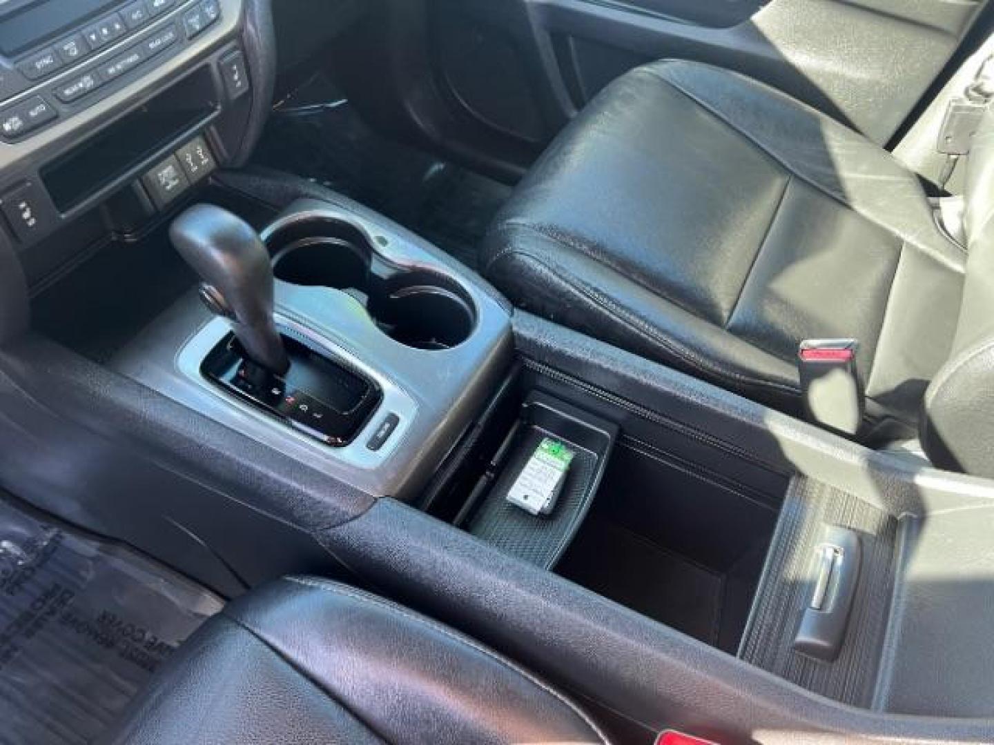 2016 Crystal Black Pearl /Beige Honda Pilot EX-L (5FNYF5H51GB) with an 3.5L V-6 gasoline direct injection engine, Automatic transmission, located at 1865 East Red Hills Pkwy, St. George, 84770, (435) 628-0023, 37.120850, -113.543640 - We specialize in helping ALL people get the best financing available. No matter your credit score, good, bad or none we can get you an amazing rate. Had a bankruptcy, divorce, or repossessions? We give you the green light to get your credit back on the road. Low down and affordable payments that fit - Photo#18