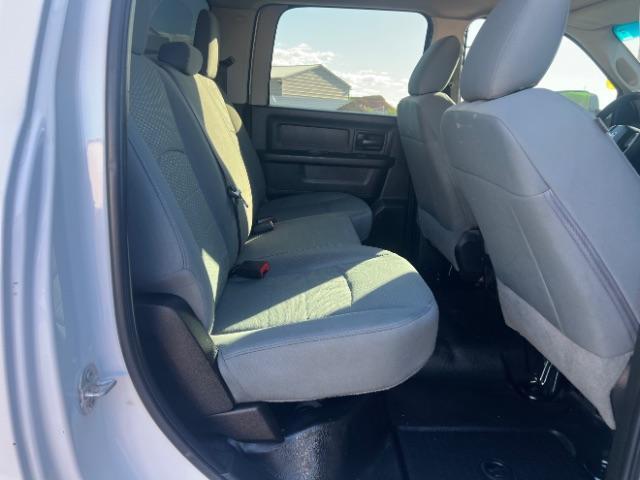 2018 Bright White Clearcoat /Diesel Gray/Black Ram 2500 Tradesman Crew Cab 4x4 6'4 Box (3C6UR5CJ5JG) with an HEMI 5.7L V-8 variable valve control engine, Automatic transmission, located at 940 North Main Street, Cedar City, UT, 84720, (435) 628-0023, 37.692936, -113.061897 - We specialize in helping ALL people get the best financing available. No matter your credit score, good, bad or none we can get you an amazing rate. Had a bankruptcy, divorce, or repossessions? We give you the green light to get your credit back on the road. Low down and affordable payments that fit - Photo#24