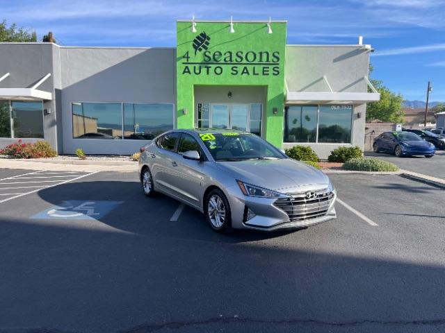 2020 Fluid Metal /Gray Hyundai Elantra Value Edition (5NPD84LF7LH) with an Nu 2L I-4 DOHC engine, Automatic transmission, located at 940 North Main Street, Cedar City, UT, 84720, (435) 628-0023, 37.692936, -113.061897 - We specialize in helping ALL people get the best financing available. No matter your credit score, good, bad or none we can get you an amazing rate. Had a bankruptcy, divorce, or repossessions? We give you the green light to get your credit back on the road. Low down and affordable payments that fit - Photo#0