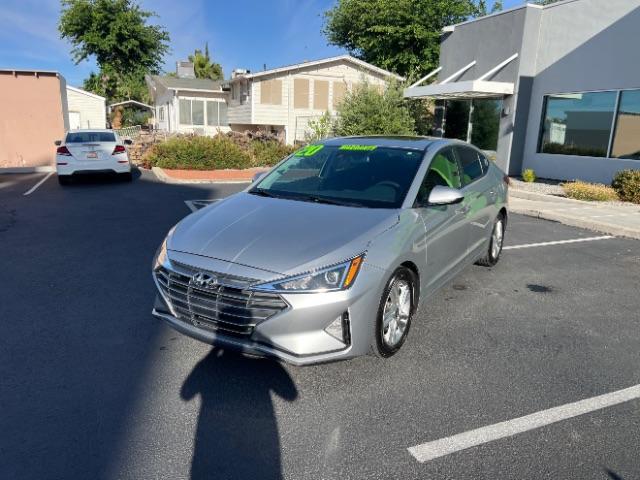 2020 Fluid Metal /Gray Hyundai Elantra Value Edition (5NPD84LF7LH) with an Nu 2L I-4 DOHC engine, Automatic transmission, located at 940 North Main Street, Cedar City, UT, 84720, (435) 628-0023, 37.692936, -113.061897 - We specialize in helping ALL people get the best financing available. No matter your credit score, good, bad or none we can get you an amazing rate. Had a bankruptcy, divorce, or repossessions? We give you the green light to get your credit back on the road. Low down and affordable payments that fit - Photo#2