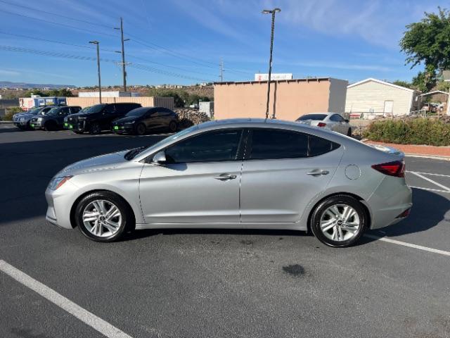 2020 Fluid Metal /Gray Hyundai Elantra Value Edition (5NPD84LF7LH) with an Nu 2L I-4 DOHC engine, Automatic transmission, located at 940 North Main Street, Cedar City, UT, 84720, (435) 628-0023, 37.692936, -113.061897 - We specialize in helping ALL people get the best financing available. No matter your credit score, good, bad or none we can get you an amazing rate. Had a bankruptcy, divorce, or repossessions? We give you the green light to get your credit back on the road. Low down and affordable payments that fit - Photo#3