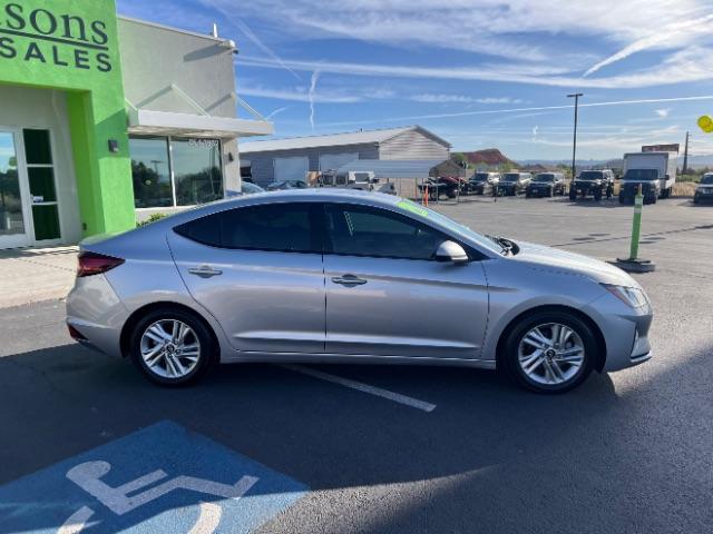 2020 Fluid Metal /Gray Hyundai Elantra Value Edition (5NPD84LF7LH) with an Nu 2L I-4 DOHC engine, Automatic transmission, located at 940 North Main Street, Cedar City, UT, 84720, (435) 628-0023, 37.692936, -113.061897 - We specialize in helping ALL people get the best financing available. No matter your credit score, good, bad or none we can get you an amazing rate. Had a bankruptcy, divorce, or repossessions? We give you the green light to get your credit back on the road. Low down and affordable payments that fit - Photo#7