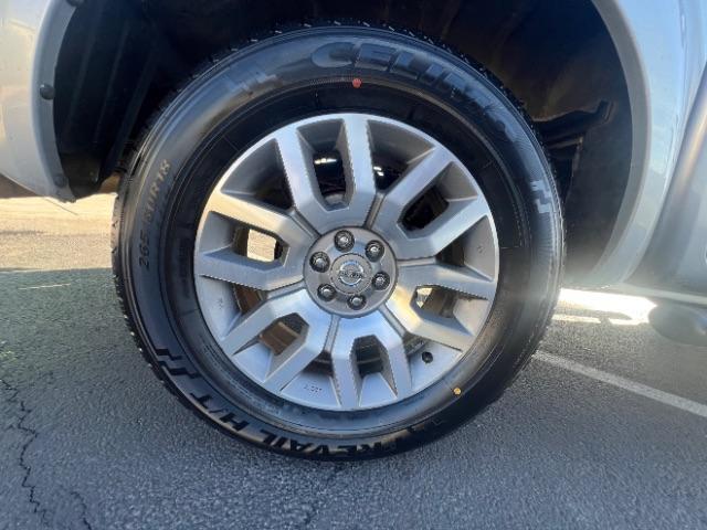 2010 Radiant Silver /Graphite Nissan Frontier LE (1N6AD0ER9AC) with an VQ 4L V-6 DOHC engine, Automatic transmission, located at 940 North Main Street, Cedar City, UT, 84720, (435) 628-0023, 37.692936, -113.061897 - We specialize in helping ALL people get the best financing available. No matter your credit score, good, bad or none we can get you an amazing rate. Had a bankruptcy, divorce, or repossessions? We give you the green light to get your credit back on the road. Low down and affordable payments that fit - Photo#11