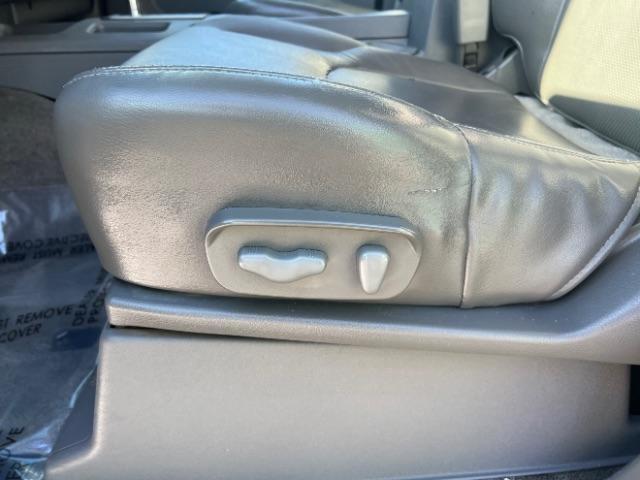 2010 Radiant Silver /Graphite Nissan Frontier LE (1N6AD0ER9AC) with an VQ 4L V-6 DOHC engine, Automatic transmission, located at 940 North Main Street, Cedar City, UT, 84720, (435) 628-0023, 37.692936, -113.061897 - We specialize in helping ALL people get the best financing available. No matter your credit score, good, bad or none we can get you an amazing rate. Had a bankruptcy, divorce, or repossessions? We give you the green light to get your credit back on the road. Low down and affordable payments that fit - Photo#13
