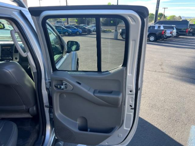 2010 Radiant Silver /Graphite Nissan Frontier LE (1N6AD0ER9AC) with an VQ 4L V-6 DOHC engine, Automatic transmission, located at 940 North Main Street, Cedar City, UT, 84720, (435) 628-0023, 37.692936, -113.061897 - We specialize in helping ALL people get the best financing available. No matter your credit score, good, bad or none we can get you an amazing rate. Had a bankruptcy, divorce, or repossessions? We give you the green light to get your credit back on the road. Low down and affordable payments that fit - Photo#24