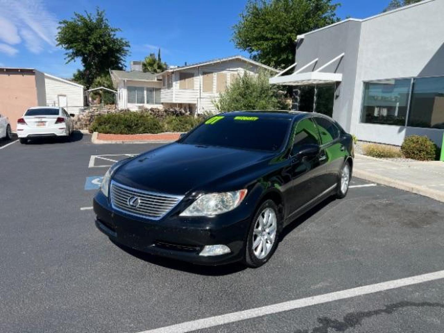 2007 Black /Black Lexus LS 460 Luxury Sedan (JTHBL46F375) , Automatic transmission, located at 1865 East Red Hills Pkwy, St. George, 84770, (435) 628-0023, 37.120850, -113.543640 - We specialize in helping ALL people get the best financing available. No matter your credit score, good, bad or none we can get you an amazing rate. Had a bankruptcy, divorce, or repossessions? We give you the green light to get your credit back on the road. Low down and affordable payments that fit- Photo#2