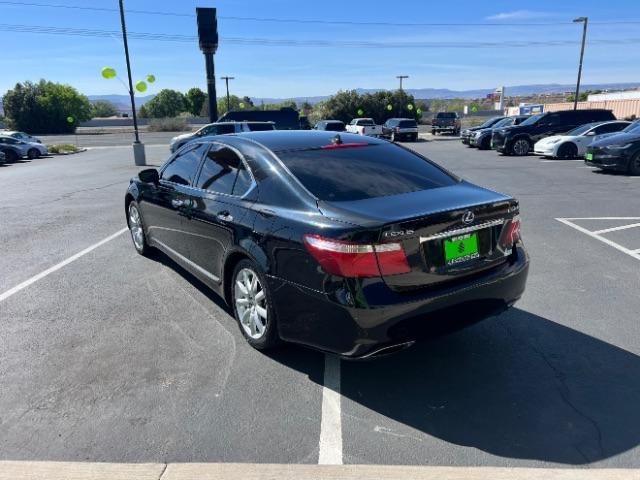 2007 Black /Black Lexus LS 460 Luxury Sedan (JTHBL46F375) , Automatic transmission, located at 1865 East Red Hills Pkwy, St. George, 84770, (435) 628-0023, 37.120850, -113.543640 - We specialize in helping ALL people get the best financing available. No matter your credit score, good, bad or none we can get you an amazing rate. Had a bankruptcy, divorce, or repossessions? We give you the green light to get your credit back on the road. Low down and affordable payments that fit - Photo#4