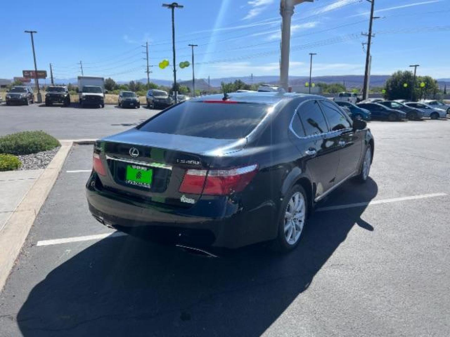 2007 Black /Black Lexus LS 460 Luxury Sedan (JTHBL46F375) , Automatic transmission, located at 1865 East Red Hills Pkwy, St. George, 84770, (435) 628-0023, 37.120850, -113.543640 - We specialize in helping ALL people get the best financing available. No matter your credit score, good, bad or none we can get you an amazing rate. Had a bankruptcy, divorce, or repossessions? We give you the green light to get your credit back on the road. Low down and affordable payments that fit- Photo#6