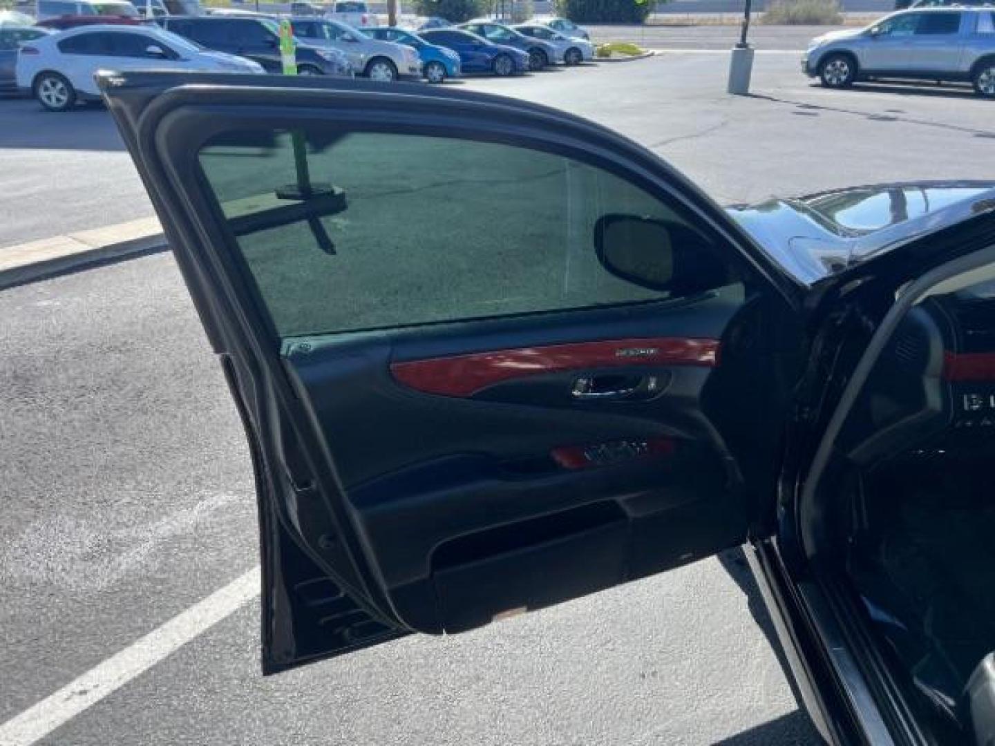 2007 Black /Black Lexus LS 460 Luxury Sedan (JTHBL46F375) , Automatic transmission, located at 1865 East Red Hills Pkwy, St. George, 84770, (435) 628-0023, 37.120850, -113.543640 - We specialize in helping ALL people get the best financing available. No matter your credit score, good, bad or none we can get you an amazing rate. Had a bankruptcy, divorce, or repossessions? We give you the green light to get your credit back on the road. Low down and affordable payments that fit- Photo#12