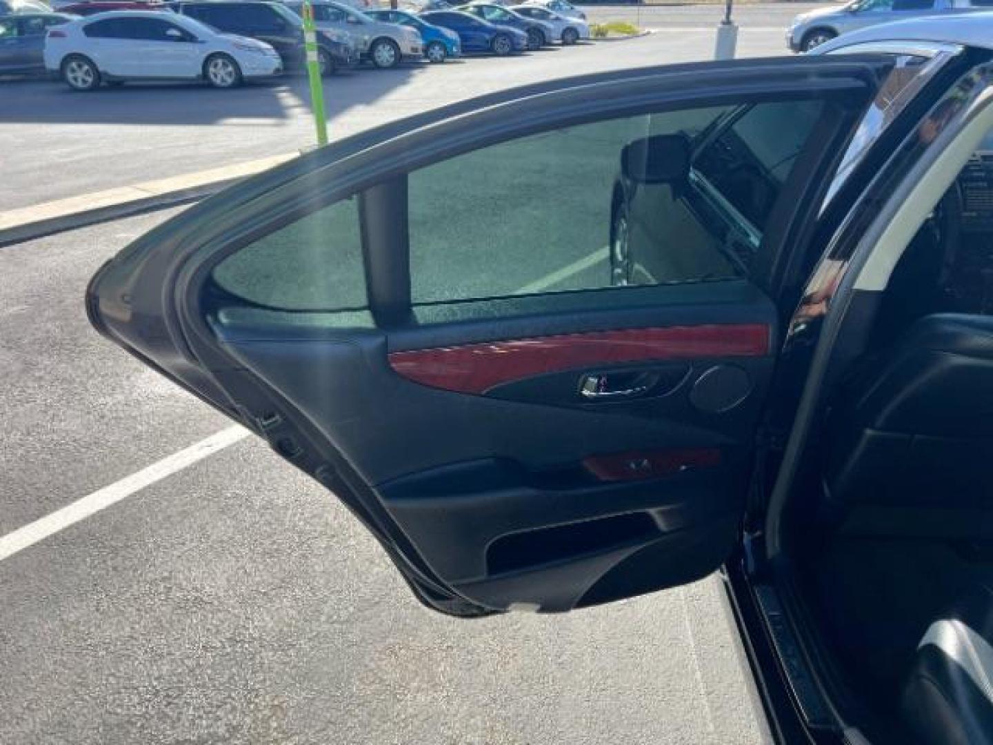 2007 Black /Black Lexus LS 460 Luxury Sedan (JTHBL46F375) , Automatic transmission, located at 1865 East Red Hills Pkwy, St. George, 84770, (435) 628-0023, 37.120850, -113.543640 - We specialize in helping ALL people get the best financing available. No matter your credit score, good, bad or none we can get you an amazing rate. Had a bankruptcy, divorce, or repossessions? We give you the green light to get your credit back on the road. Low down and affordable payments that fit- Photo#20