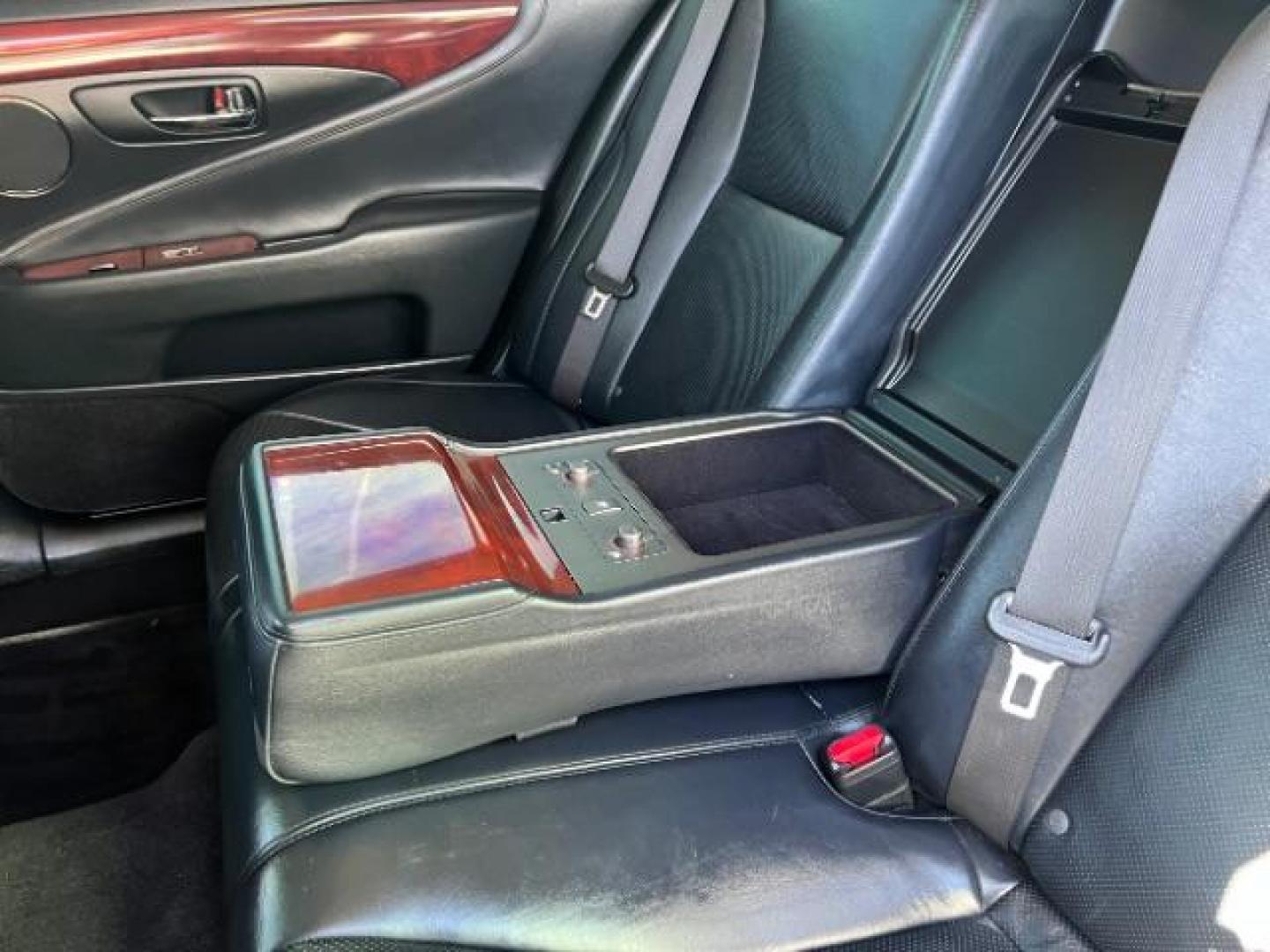 2007 Black /Black Lexus LS 460 Luxury Sedan (JTHBL46F375) , Automatic transmission, located at 1865 East Red Hills Pkwy, St. George, 84770, (435) 628-0023, 37.120850, -113.543640 - We specialize in helping ALL people get the best financing available. No matter your credit score, good, bad or none we can get you an amazing rate. Had a bankruptcy, divorce, or repossessions? We give you the green light to get your credit back on the road. Low down and affordable payments that fit- Photo#22