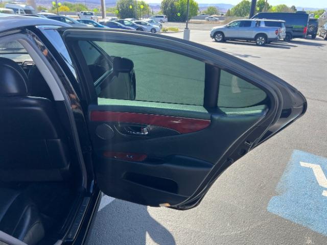 2007 Black /Black Lexus LS 460 Luxury Sedan (JTHBL46F375) , Automatic transmission, located at 1865 East Red Hills Pkwy, St. George, 84770, (435) 628-0023, 37.120850, -113.543640 - We specialize in helping ALL people get the best financing available. No matter your credit score, good, bad or none we can get you an amazing rate. Had a bankruptcy, divorce, or repossessions? We give you the green light to get your credit back on the road. Low down and affordable payments that fit - Photo#24