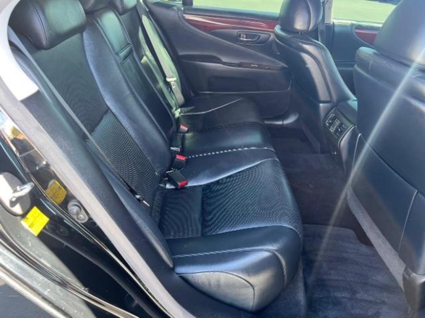 2007 Black /Black Lexus LS 460 Luxury Sedan (JTHBL46F375) , Automatic transmission, located at 1865 East Red Hills Pkwy, St. George, 84770, (435) 628-0023, 37.120850, -113.543640 - We specialize in helping ALL people get the best financing available. No matter your credit score, good, bad or none we can get you an amazing rate. Had a bankruptcy, divorce, or repossessions? We give you the green light to get your credit back on the road. Low down and affordable payments that fit- Photo#25
