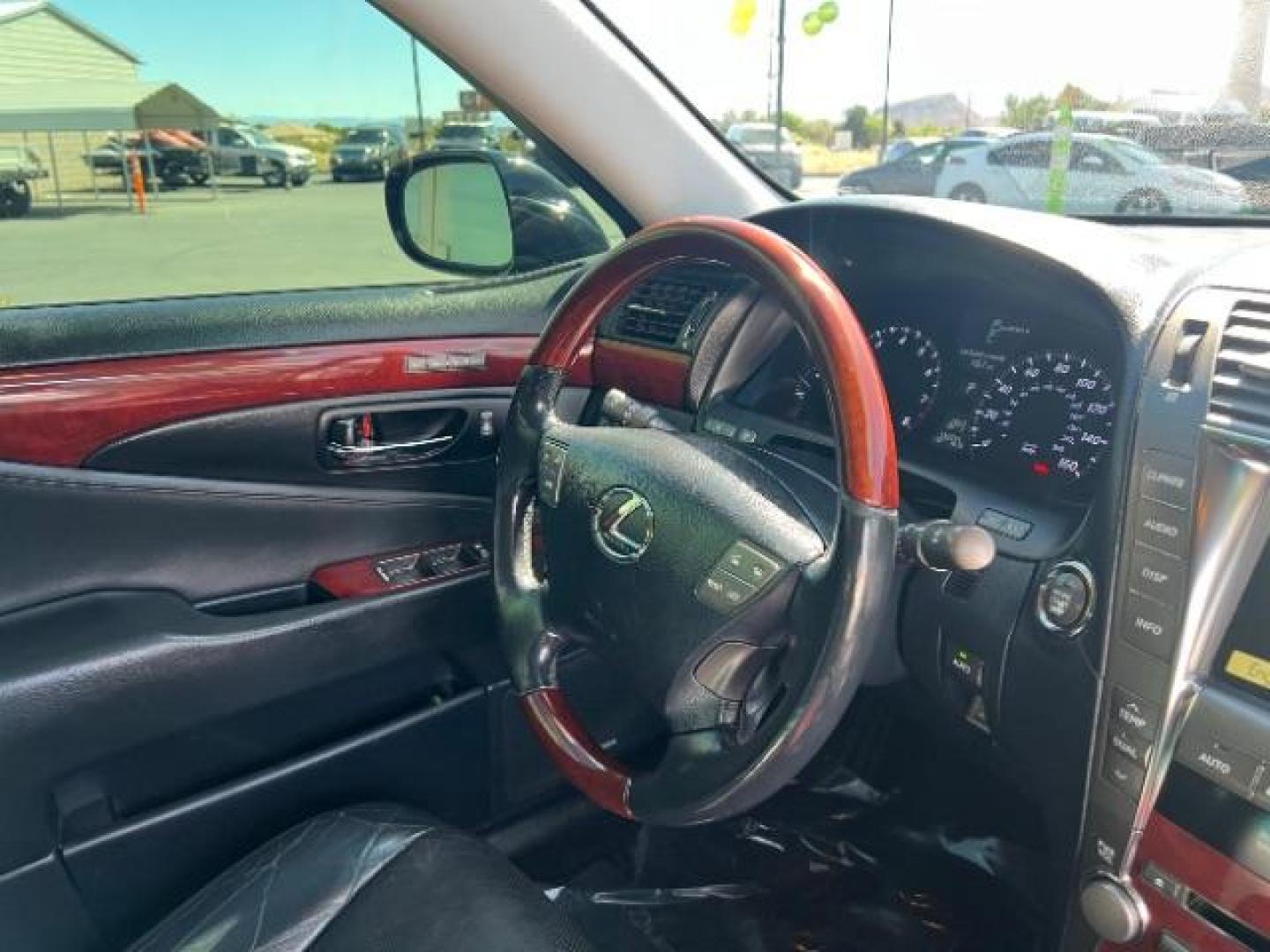 2007 Black /Black Lexus LS 460 Luxury Sedan (JTHBL46F375) , Automatic transmission, located at 1865 East Red Hills Pkwy, St. George, 84770, (435) 628-0023, 37.120850, -113.543640 - We specialize in helping ALL people get the best financing available. No matter your credit score, good, bad or none we can get you an amazing rate. Had a bankruptcy, divorce, or repossessions? We give you the green light to get your credit back on the road. Low down and affordable payments that fit- Photo#29