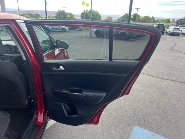 2017 Hyper Red /Black Kia Sportage LX (KNDPM3AC4H7) with an Theta II 2.4L I-4 gasoline direct injection engine, Automatic transmission, located at 1865 East Red Hills Pkwy, St. George, 84770, (435) 628-0023, 37.120850, -113.543640 - We specialize in helping ALL people get the best financing available. No matter your credit score, good, bad or none we can get you an amazing rate. Had a bankruptcy, divorce, or repossessions? We give you the green light to get your credit back on the road. Low down and affordable payments that fit - Photo#25