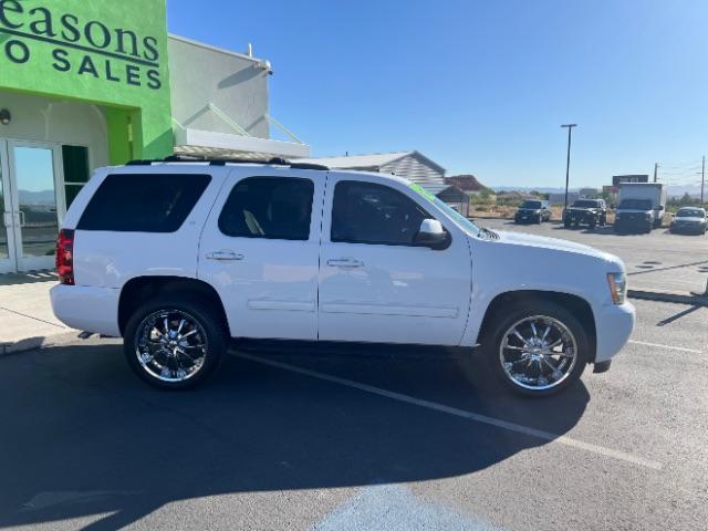 2012 Summit White /Light Cashmere/Dark Cashmere Leather Interior Chevrolet Tahoe LT 2WD (1GNSCBE00CR) with an 5.3L V8 OHV 16V FFV engine, 6-Speed Automatic transmission, located at 1865 East Red Hills Pkwy, St. George, 84770, (435) 628-0023, 37.120850, -113.543640 - We specialize in helping ALL people get the best financing available. No matter your credit score, good, bad or none we can get you an amazing rate. Had a bankruptcy, divorce, or repossessions? We give you the green light to get your credit back on the road. Low down and affordable payments that fit - Photo#7