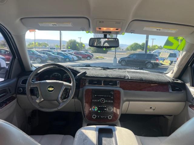 2012 Summit White /Light Cashmere/Dark Cashmere Leather Interior Chevrolet Tahoe LT 2WD (1GNSCBE00CR) with an 5.3L V8 OHV 16V FFV engine, 6-Speed Automatic transmission, located at 1865 East Red Hills Pkwy, St. George, 84770, (435) 628-0023, 37.120850, -113.543640 - We specialize in helping ALL people get the best financing available. No matter your credit score, good, bad or none we can get you an amazing rate. Had a bankruptcy, divorce, or repossessions? We give you the green light to get your credit back on the road. Low down and affordable payments that fit - Photo#23