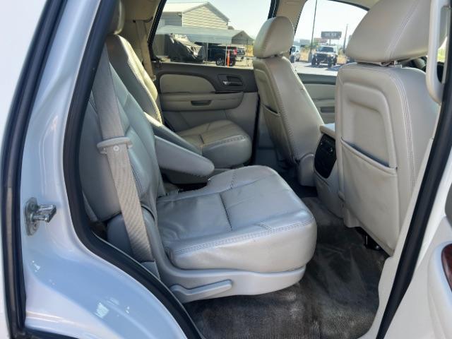 2012 Summit White /Light Cashmere/Dark Cashmere Leather Interior Chevrolet Tahoe LT 2WD (1GNSCBE00CR) with an 5.3L V8 OHV 16V FFV engine, 6-Speed Automatic transmission, located at 1865 East Red Hills Pkwy, St. George, 84770, (435) 628-0023, 37.120850, -113.543640 - We specialize in helping ALL people get the best financing available. No matter your credit score, good, bad or none we can get you an amazing rate. Had a bankruptcy, divorce, or repossessions? We give you the green light to get your credit back on the road. Low down and affordable payments that fit - Photo#29