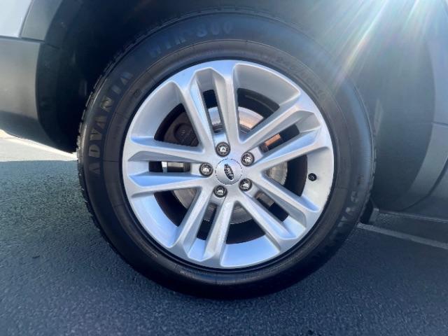 2017 Oxford White /Medium Light Camel Ford Explorer XLT (1FM5K7D80HG) with an EcoBoost 2.3L I-4 gasoline direct injection engine, Automatic transmission, located at 1865 East Red Hills Pkwy, St. George, 84770, (435) 628-0023, 37.120850, -113.543640 - We specialize in helping ALL people get the best financing available. No matter your credit score, good, bad or none we can get you an amazing rate. Had a bankruptcy, divorce, or repossessions? We give you the green light to get your credit back on the road. Low down and affordable payments that fit - Photo#8