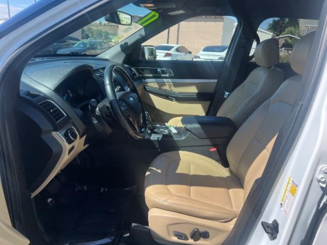 2017 Oxford White /Medium Light Camel Ford Explorer XLT (1FM5K7D80HG) with an EcoBoost 2.3L I-4 gasoline direct injection engine, Automatic transmission, located at 1865 East Red Hills Pkwy, St. George, 84770, (435) 628-0023, 37.120850, -113.543640 - We specialize in helping ALL people get the best financing available. No matter your credit score, good, bad or none we can get you an amazing rate. Had a bankruptcy, divorce, or repossessions? We give you the green light to get your credit back on the road. Low down and affordable payments that fit - Photo#14
