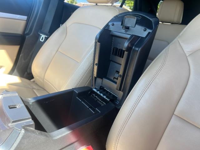 2017 Oxford White /Medium Light Camel Ford Explorer XLT (1FM5K7D80HG) with an EcoBoost 2.3L I-4 gasoline direct injection engine, Automatic transmission, located at 1865 East Red Hills Pkwy, St. George, 84770, (435) 628-0023, 37.120850, -113.543640 - We specialize in helping ALL people get the best financing available. No matter your credit score, good, bad or none we can get you an amazing rate. Had a bankruptcy, divorce, or repossessions? We give you the green light to get your credit back on the road. Low down and affordable payments that fit - Photo#19