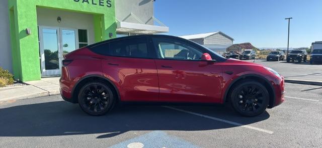 2020 Red Multi-Coat /Black Tesla Model Y Long Range Dual Motor All-Wheel Drive (5YJYGDEE0LF) , located at 1865 East Red Hills Pkwy, St. George, 84770, (435) 628-0023, 37.120850, -113.543640 - Excellent low miles Tesla Model Y Long Range, All Wheel Drive with ACCELERATION BOOST paid for ($2k upgrade) Fully transfer to the new owner. 5 Seats. It has HW3. Inside and outside in great shape. Tires are good but rims have some repaired curbrash. Dash wood trim has been painted, see pics. All - Photo#6
