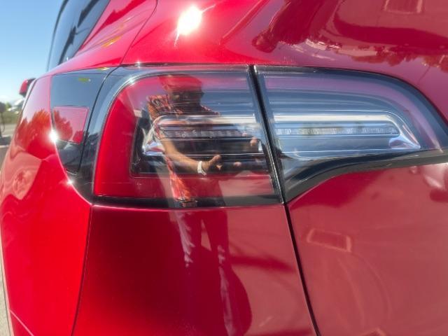 2020 Red Multi-Coat /Black Tesla Model Y Long Range Dual Motor All-Wheel Drive (5YJYGDEE0LF) , located at 1865 East Red Hills Pkwy, St. George, 84770, (435) 628-0023, 37.120850, -113.543640 - Excellent low miles Tesla Model Y Long Range, All Wheel Drive with ACCELERATION BOOST paid for ($2k upgrade) Fully transfer to the new owner. 5 Seats. It has HW3. Inside and outside in great shape. Tires are good but rims have some repaired curbrash. Dash wood trim has been painted, see pics. All - Photo#21