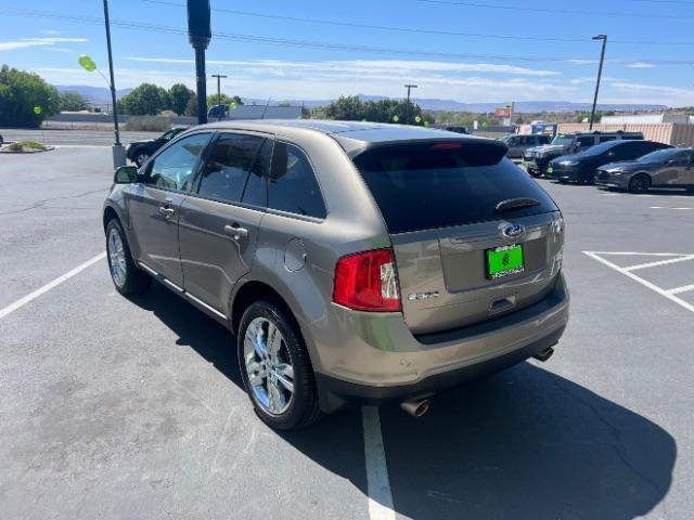 2014 Mineral Gray Metallic /Charcoal Black/Gray Inserts Ford Edge SEL (2FMDK3JC7EB) , Automatic transmission, located at 1865 East Red Hills Pkwy, St. George, 84770, (435) 628-0023, 37.120850, -113.543640 - We specialize in helping ALL people get the best financing available. No matter your credit score, good, bad or none we can get you an amazing rate. Had a bankruptcy, divorce, or repossessions? We give you the green light to get your credit back on the road. Low down and affordable payments that fit - Photo#4