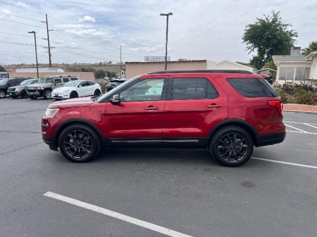 2018 Ruby Red Metallic Tinted Clearcoat /Ebony Black Ford Explorer XLT (1FM5K7D83JG) with an EcoBoost 2.3L I-4 gasoline direct injection engine, Automatic transmission, located at 1865 East Red Hills Pkwy, St. George, 84770, (435) 628-0023, 37.120850, -113.543640 - We specialize in helping ALL people get the best financing available. No matter your credit score, good, bad or none we can get you an amazing rate. Had a bankruptcy, divorce, or repossessions? We give you the green light to get your credit back on the road. Low down and affordable payments that fit - Photo#3
