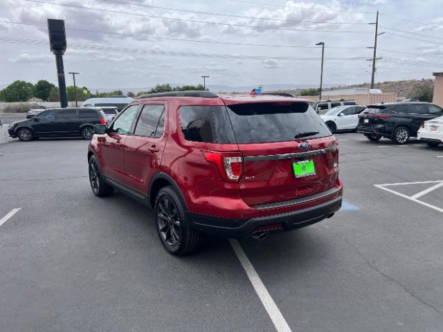 2018 Ruby Red Metallic Tinted Clearcoat /Ebony Black Ford Explorer XLT (1FM5K7D83JG) with an EcoBoost 2.3L I-4 gasoline direct injection engine, Automatic transmission, located at 1865 East Red Hills Pkwy, St. George, 84770, (435) 628-0023, 37.120850, -113.543640 - We specialize in helping ALL people get the best financing available. No matter your credit score, good, bad or none we can get you an amazing rate. Had a bankruptcy, divorce, or repossessions? We give you the green light to get your credit back on the road. Low down and affordable payments that fit - Photo#4