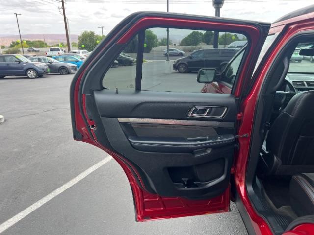 2018 Ruby Red Metallic Tinted Clearcoat /Ebony Black Ford Explorer XLT (1FM5K7D83JG) with an EcoBoost 2.3L I-4 gasoline direct injection engine, Automatic transmission, located at 1865 East Red Hills Pkwy, St. George, 84770, (435) 628-0023, 37.120850, -113.543640 - We specialize in helping ALL people get the best financing available. No matter your credit score, good, bad or none we can get you an amazing rate. Had a bankruptcy, divorce, or repossessions? We give you the green light to get your credit back on the road. Low down and affordable payments that fit - Photo#20