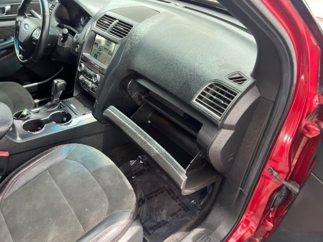 2018 Ruby Red Metallic Tinted Clearcoat /Ebony Black Ford Explorer XLT (1FM5K7D83JG) with an EcoBoost 2.3L I-4 gasoline direct injection engine, Automatic transmission, located at 1865 East Red Hills Pkwy, St. George, 84770, (435) 628-0023, 37.120850, -113.543640 - We specialize in helping ALL people get the best financing available. No matter your credit score, good, bad or none we can get you an amazing rate. Had a bankruptcy, divorce, or repossessions? We give you the green light to get your credit back on the road. Low down and affordable payments that fit - Photo#31