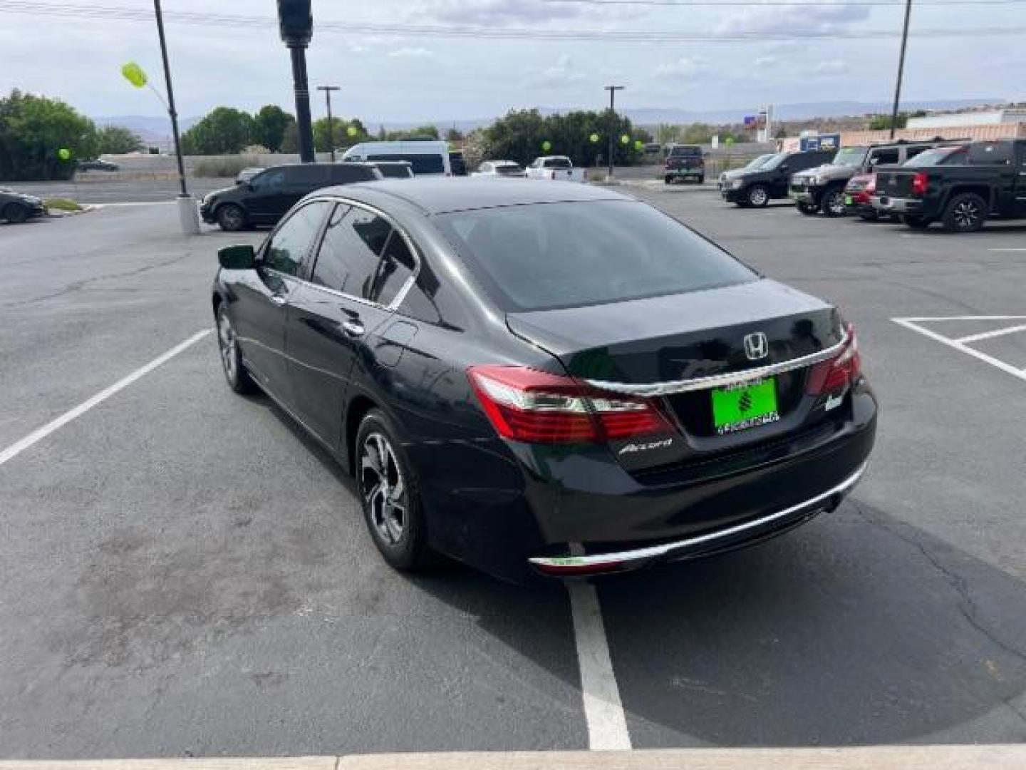 2017 Crystal Black Pearl /Black Honda Accord LX (1HGCR2F32HA) with an 2.4L I-4 gasoline direct injection engine, Automatic transmission, located at 1865 East Red Hills Pkwy, St. George, 84770, (435) 628-0023, 37.120850, -113.543640- Photo#4