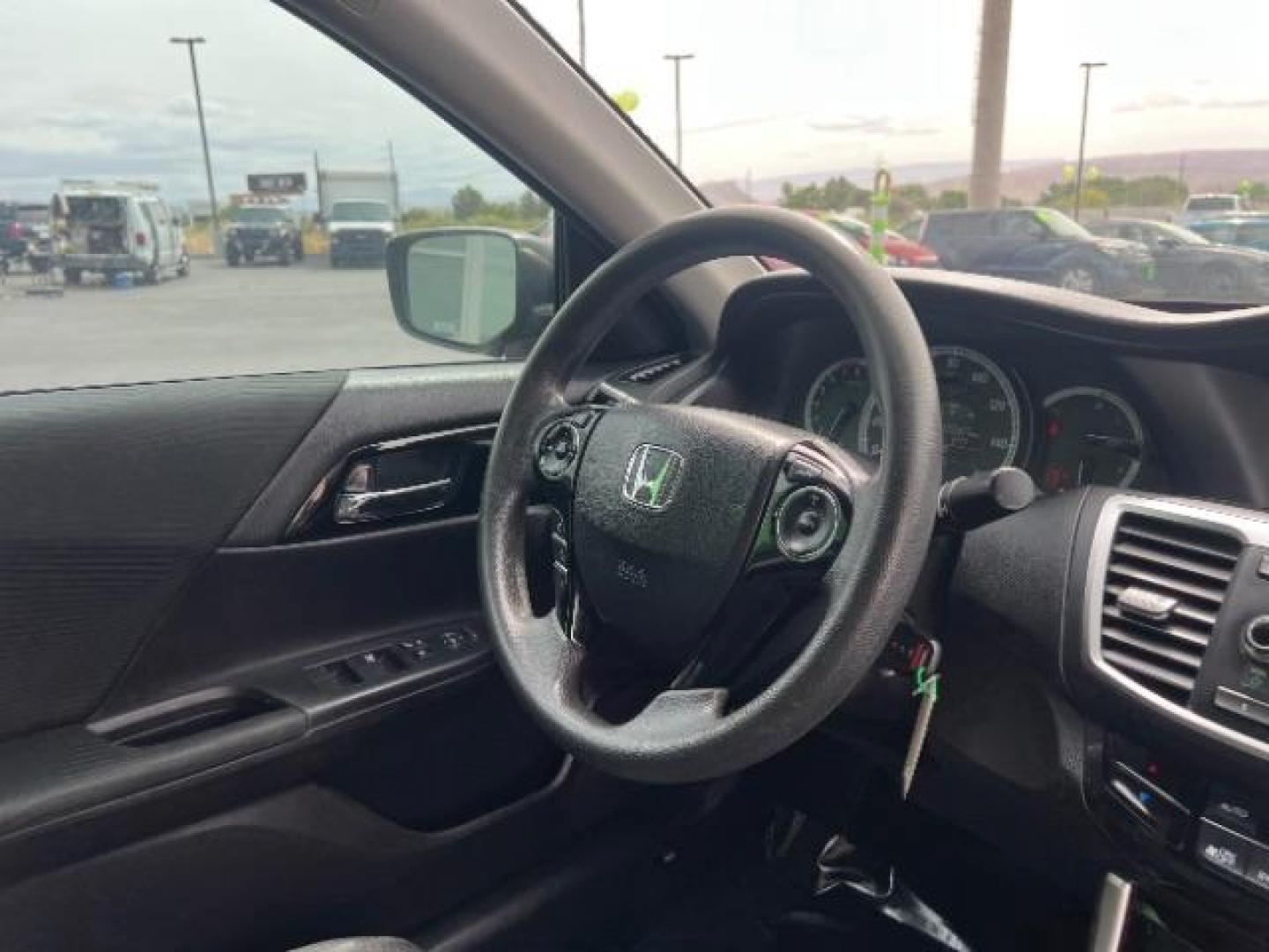 2017 Crystal Black Pearl /Black Honda Accord LX (1HGCR2F32HA) with an 2.4L I-4 gasoline direct injection engine, Automatic transmission, located at 1865 East Red Hills Pkwy, St. George, 84770, (435) 628-0023, 37.120850, -113.543640- Photo#30