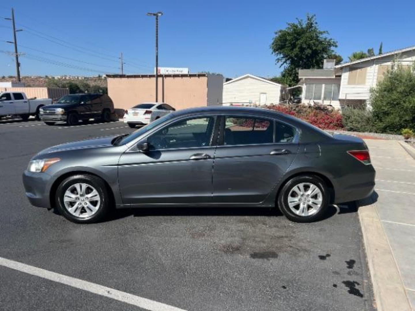 2010 Polished Metal Metallic /Gray Honda Accord 2.4 LX-P (1HGCP2F48AA) with an 2.4L I-4 DOHC engine, Automatic transmission, located at 940 North Main Street, Cedar City, UT, 84720, (435) 628-0023, 37.692936, -113.061897 - We specialize in helping ALL people get the best financing available. No matter your credit score, good, bad or none we can get you an amazing rate. Had a bankruptcy, divorce, or repossessions? We give you the green light to get your credit back on the road. Low down and affordable payments that fit- Photo#3