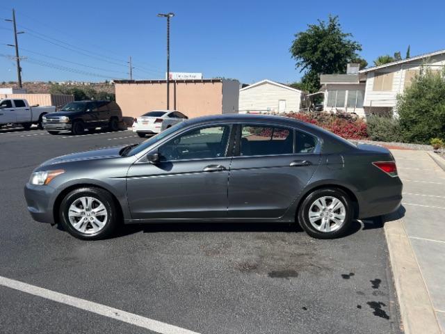 2010 Polished Metal Metallic /Gray Honda Accord 2.4 LX-P (1HGCP2F48AA) with an 2.4L I-4 DOHC engine, Automatic transmission, located at 940 North Main Street, Cedar City, UT, 84720, (435) 628-0023, 37.692936, -113.061897 - We specialize in helping ALL people get the best financing available. No matter your credit score, good, bad or none we can get you an amazing rate. Had a bankruptcy, divorce, or repossessions? We give you the green light to get your credit back on the road. Low down and affordable payments that fit - Photo#3