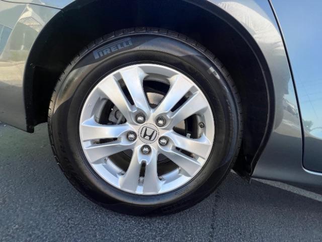 2010 Polished Metal Metallic /Gray Honda Accord 2.4 LX-P (1HGCP2F48AA) with an 2.4L I-4 DOHC engine, Automatic transmission, located at 940 North Main Street, Cedar City, UT, 84720, (435) 628-0023, 37.692936, -113.061897 - We specialize in helping ALL people get the best financing available. No matter your credit score, good, bad or none we can get you an amazing rate. Had a bankruptcy, divorce, or repossessions? We give you the green light to get your credit back on the road. Low down and affordable payments that fit - Photo#8