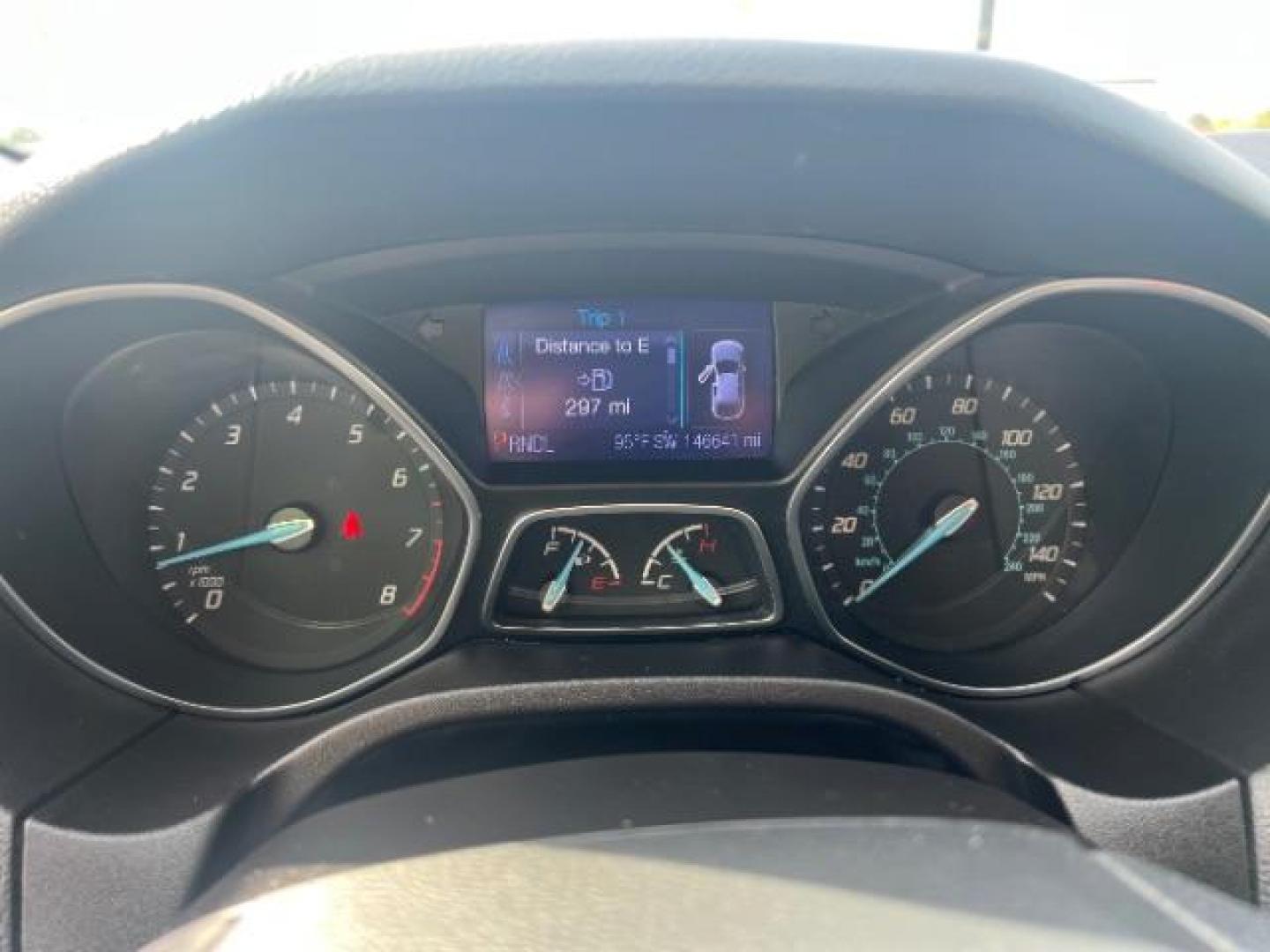 2013 Oxford White /Charcoal Black w/Warm Steel Surround Ford Focus SE (1FADP3K20DL) with an 2L I-4 gasoline direct injection engine, Automatic transmission, located at 940 North Main Street, Cedar City, UT, 84720, (435) 628-0023, 37.692936, -113.061897 - We specialize in helping ALL people get the best financing available. No matter your credit score, good, bad or none we can get you an amazing rate. Had a bankruptcy, divorce, or repossessions? We give you the green light to get your credit back on the road. Low down and affordable payments that fit- Photo#16