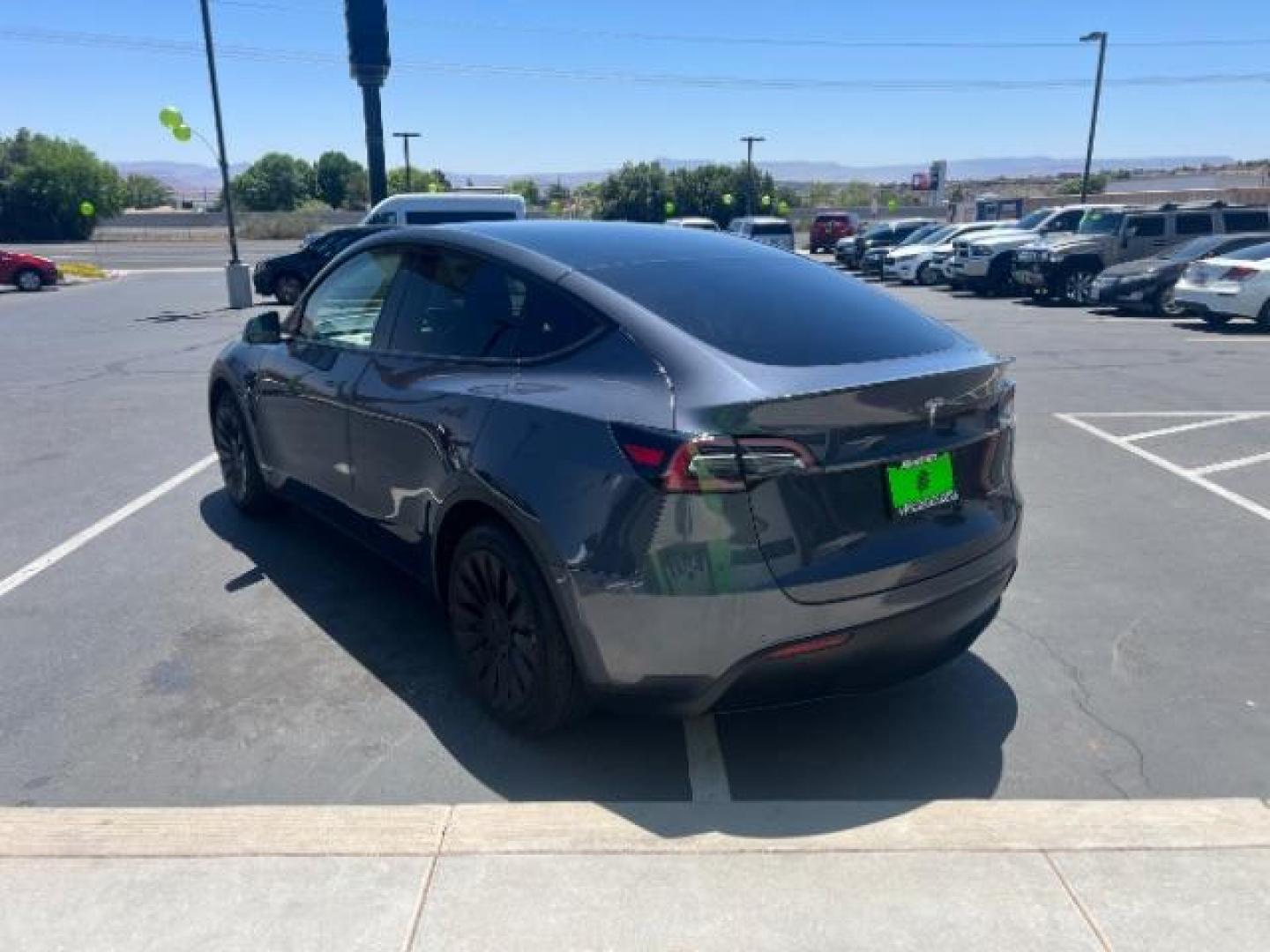 2021 Midnight Silver Metallic /Black Tesla Model Y Long Range Dual Motor All-Wheel Drive (5YJYGDEE4MF) with an ELECTRIC engine, Electric transmission, located at 1865 East Red Hills Pkwy, St. George, 84770, (435) 628-0023, 37.120850, -113.543640 - Excellent Tesla Model Y Long Range All Wheel Drive. HW3. Inside and outside in great shape. Tires are good. All our Teslas come with charging kit. Battery is healthy. Gets 285 on full charge. Recurrent Battery Health Report 95% 1 Owner, Clean title, no accidents Still has remaining 120k mile T- Photo#6