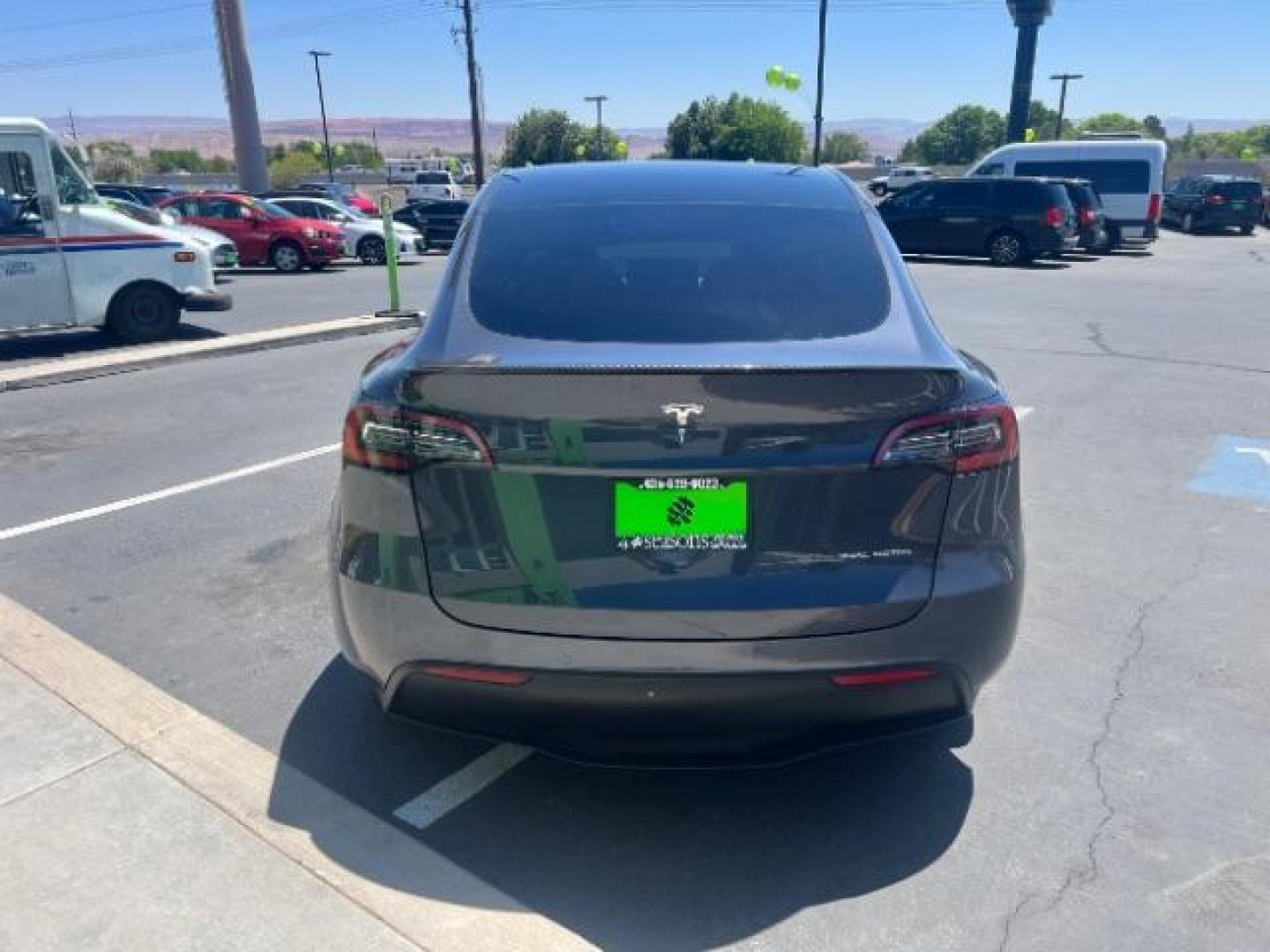 2021 Midnight Silver Metallic /Black Tesla Model Y Long Range Dual Motor All-Wheel Drive (5YJYGDEE4MF) with an ELECTRIC engine, Electric transmission, located at 1865 East Red Hills Pkwy, St. George, 84770, (435) 628-0023, 37.120850, -113.543640 - Excellent Tesla Model Y Long Range All Wheel Drive. HW3. Inside and outside in great shape. Tires are good. All our Teslas come with charging kit. Battery is healthy. Gets 285 on full charge. Recurrent Battery Health Report 95% 1 Owner, Clean title, no accidents Still has remaining 120k mile T- Photo#7