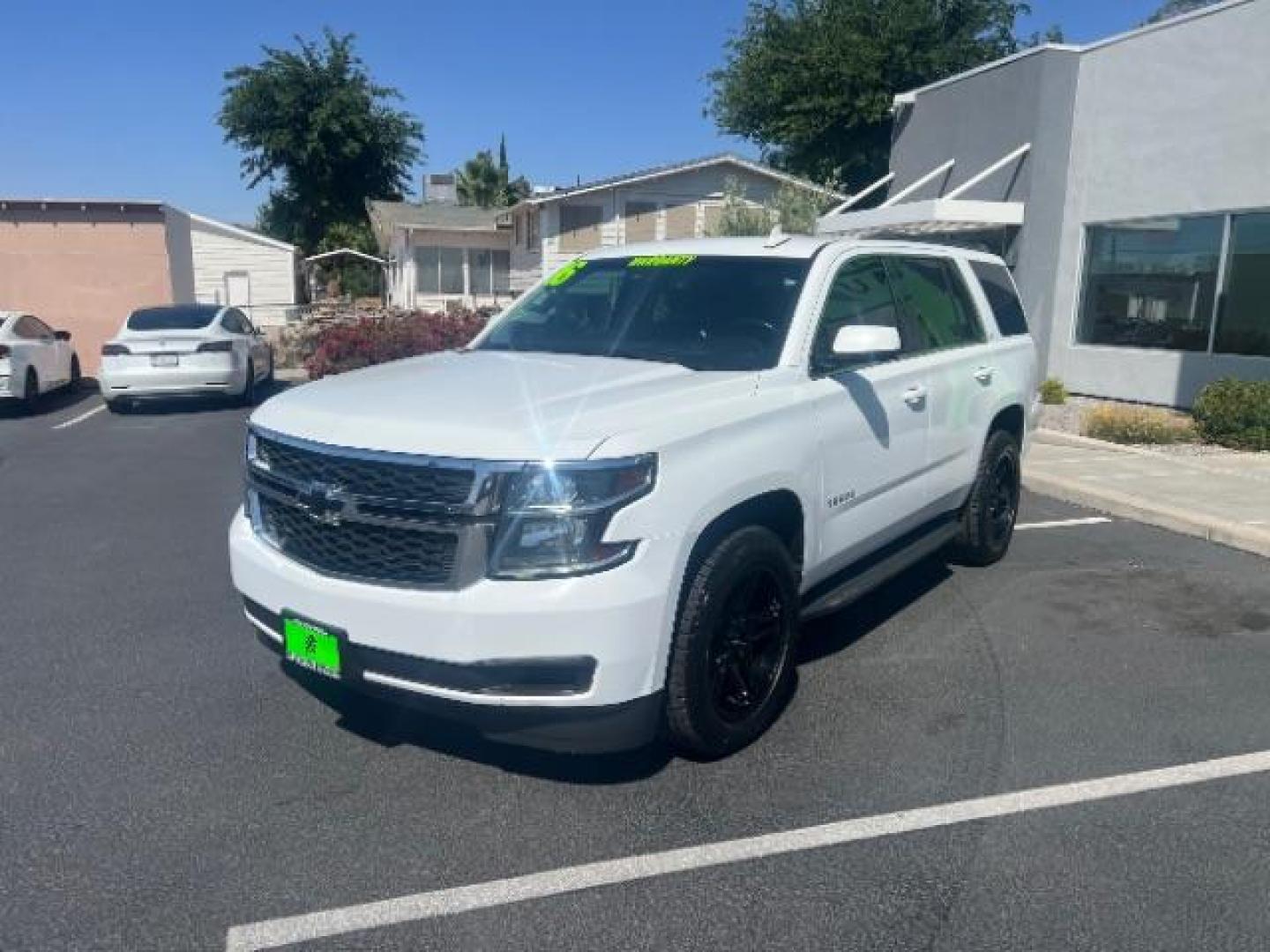 2016 Summit White /Jet Black Chevrolet Tahoe LT (1GNSCBKC6GR) with an EcoTec3 5.3L V-8 gasoline direct injection engine, Automatic transmission, located at 1865 East Red Hills Pkwy, St. George, 84770, (435) 628-0023, 37.120850, -113.543640 - We specialize in helping ALL people get the best financing available. No matter your credit score, good, bad or none we can get you an amazing rate. Had a bankruptcy, divorce, or repossessions? We give you the green light to get your credit back on the road. Low down and affordable payments that fit - Photo#2