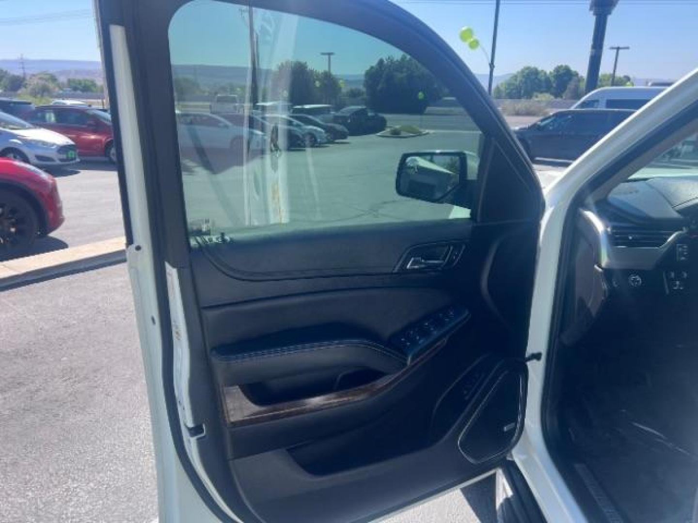 2016 Summit White /Jet Black Chevrolet Tahoe LT (1GNSCBKC6GR) with an EcoTec3 5.3L V-8 gasoline direct injection engine, Automatic transmission, located at 1865 East Red Hills Pkwy, St. George, 84770, (435) 628-0023, 37.120850, -113.543640 - We specialize in helping ALL people get the best financing available. No matter your credit score, good, bad or none we can get you an amazing rate. Had a bankruptcy, divorce, or repossessions? We give you the green light to get your credit back on the road. Low down and affordable payments that fit - Photo#12