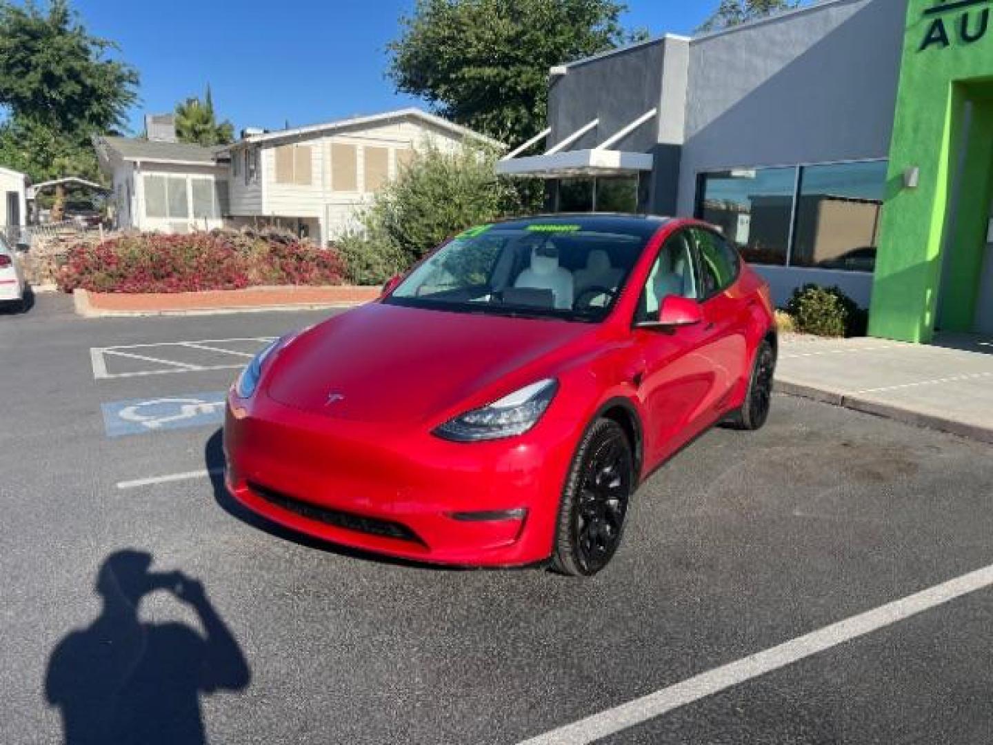 2021 Red Multi-Coat /White/Black Tesla Model Y Long Range Dual Motor All-Wheel Drive (5YJYGDEE7MF) with an ELECTRIC engine, Electric transmission, located at 1865 East Red Hills Pkwy, St. George, 84770, (435) 628-0023, 37.120850, -113.543640 - Excellent Tesla Model Y Long Range All Wheel Drive. HW3. Inside and outside in great shape. The red with white interior looks amazing. Tires are near new. All our Teslas come with charging kit. Battery is healthy. Gets 275 on full charge. Recurrent Battery Health Report 95% 1 Owner, Clean title,- Photo#4