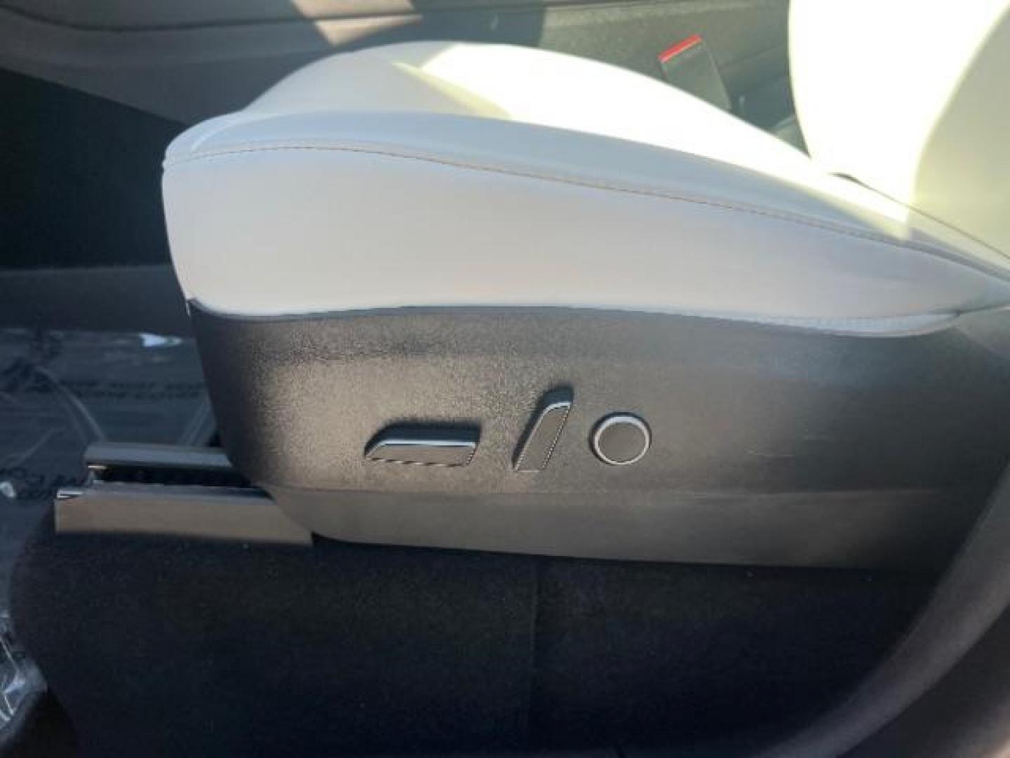 2021 Red Multi-Coat /White/Black Tesla Model Y Long Range Dual Motor All-Wheel Drive (5YJYGDEE7MF) with an ELECTRIC engine, Electric transmission, located at 1865 East Red Hills Pkwy, St. George, 84770, (435) 628-0023, 37.120850, -113.543640 - Excellent Tesla Model Y Long Range All Wheel Drive. HW3. Inside and outside in great shape. The red with white interior looks amazing. Tires are near new. All our Teslas come with charging kit. Battery is healthy. Gets 275 on full charge. Recurrent Battery Health Report 95% 1 Owner, Clean title,- Photo#15