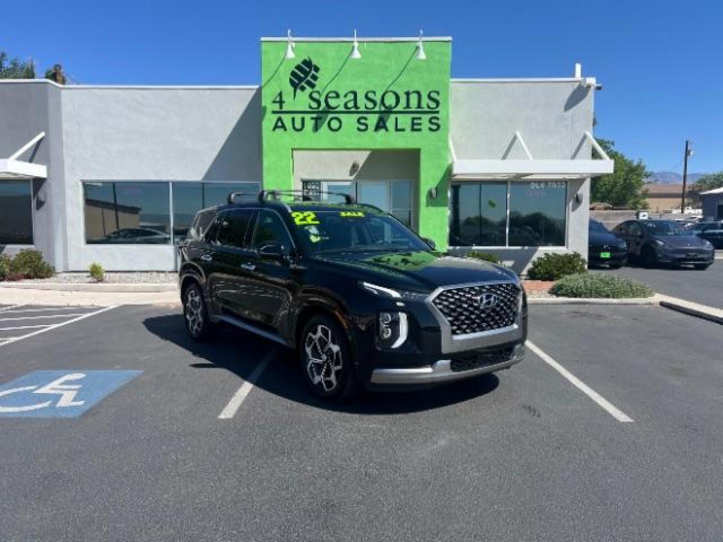 2022 Abyss Black Pearl /Black Hyundai Palisade Calligraphy (KM8R7DHE0NU) with an Lambda II 3.8L V-6 gasoline direct injection engine, Automatic transmission, located at 1865 East Red Hills Pkwy, St. George, 84770, (435) 628-0023, 37.120850, -113.543640- Photo#0