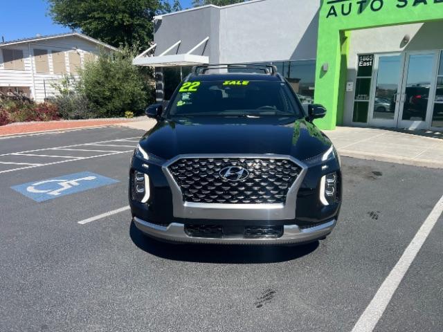 2022 Abyss Black Pearl /Black Hyundai Palisade Calligraphy (KM8R7DHE0NU) with an Lambda II 3.8L V-6 gasoline direct injection engine, Automatic transmission, located at 1865 East Red Hills Pkwy, St. George, 84770, (435) 628-0023, 37.120850, -113.543640 - Fully loaded in excellent condition. 1 owner, No accidents We have financing options for all credit types 4 Seasons Auto DL 7932 - Photo#1